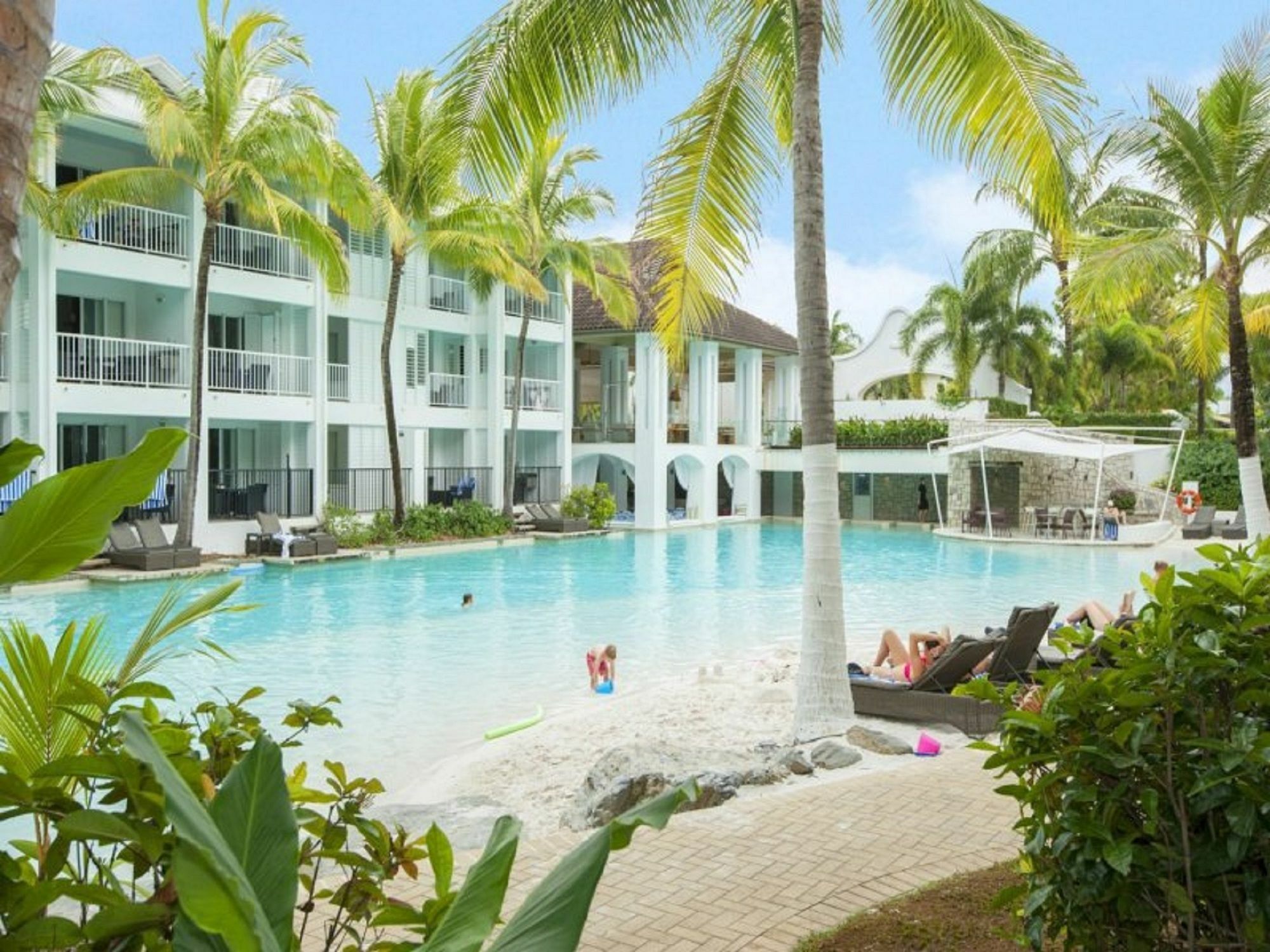 Beach Club Port Douglas Luxury Apartments Kültér fotó